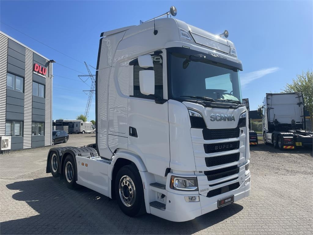 Scania S660 A 6x2 NB 2950 - Trekkvogn: bilde 1 Scania S660 A 6x2 NB 2950 - Trekkvogn: bilde 1