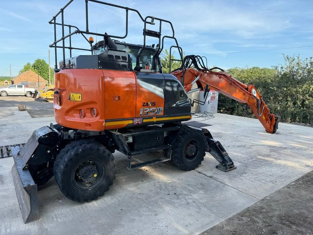 Hitachi ZX 135 W-7 - Hjulgraver: bilde 3 Hitachi ZX 135 W-7 - Hjulgraver: bilde 3
