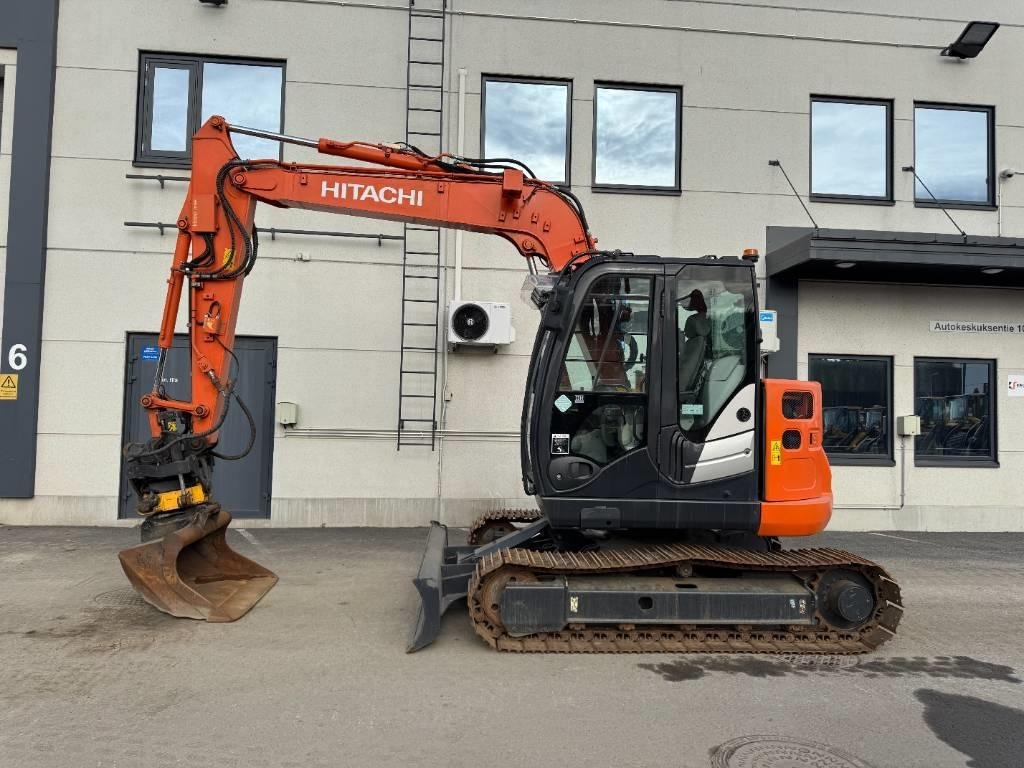 Hitachi ZX 85 US-5 Pyörittäjä, 3-Kauhaa - Minigraver: bilde 1 Hitachi ZX 85 US-5 Pyörittäjä, 3-Kauhaa - Minigraver: bilde 1