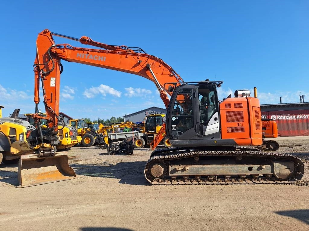 Hitachi ZX225USLC-5 - Beltegraver: bilde 1 Hitachi ZX225USLC-5 - Beltegraver: bilde 1
