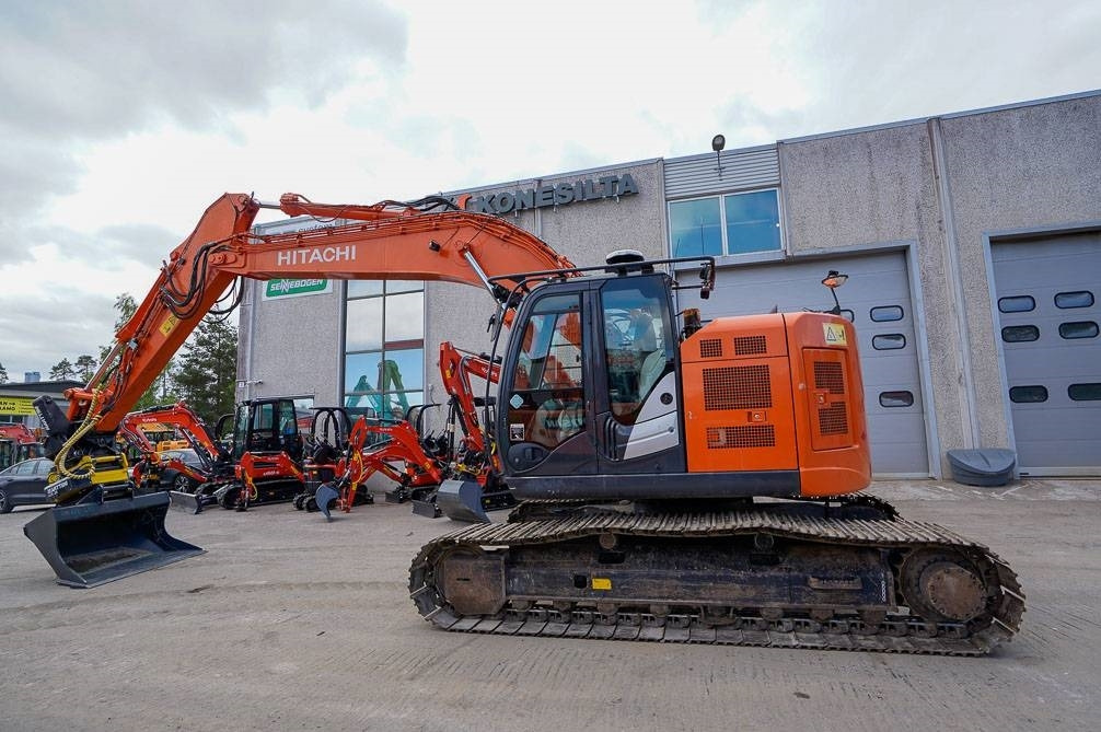 Hitachi ZX225USLC-5B MARTTIINILLA - Beltegraver: bilde 1 Hitachi ZX225USLC-5B MARTTIINILLA - Beltegraver: bilde 1