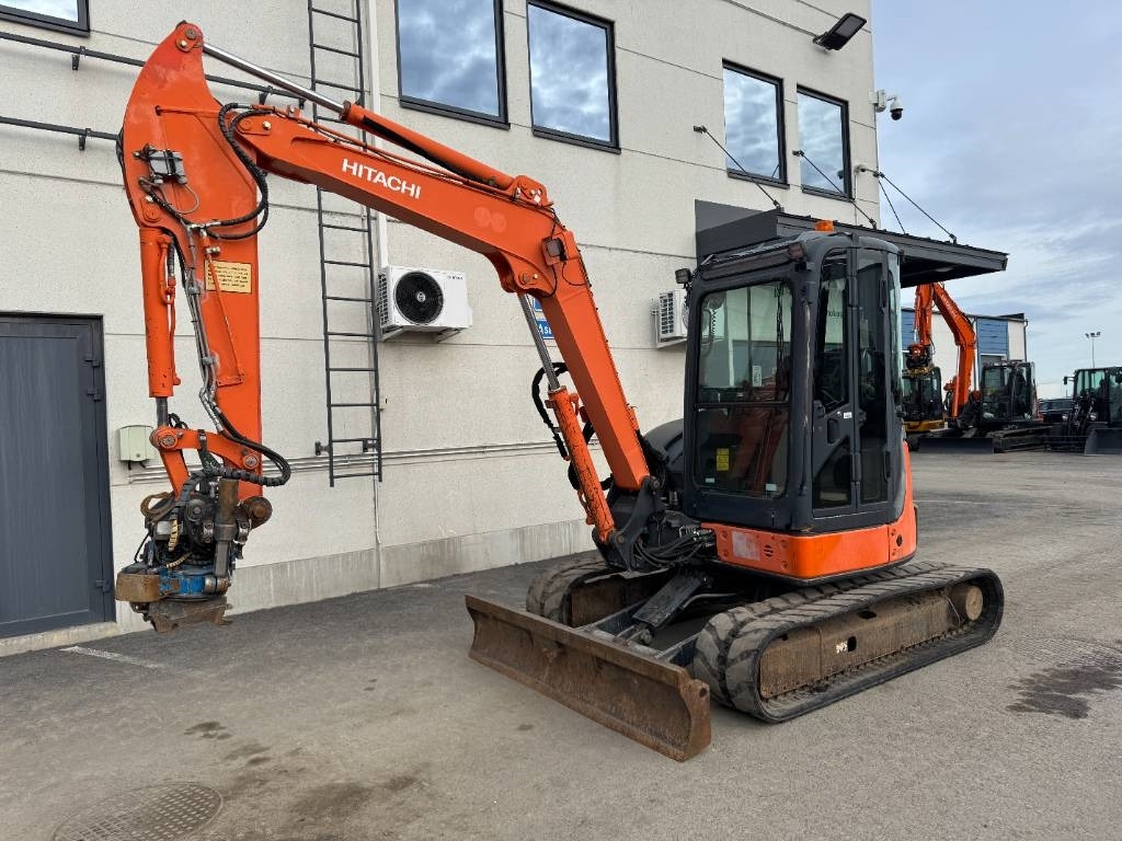Hitachi ZX50U-2 PYÖRITTÄJÄLLÄ - Minigraver: bilde 2 Hitachi ZX50U-2 PYÖRITTÄJÄLLÄ - Minigraver: bilde 2