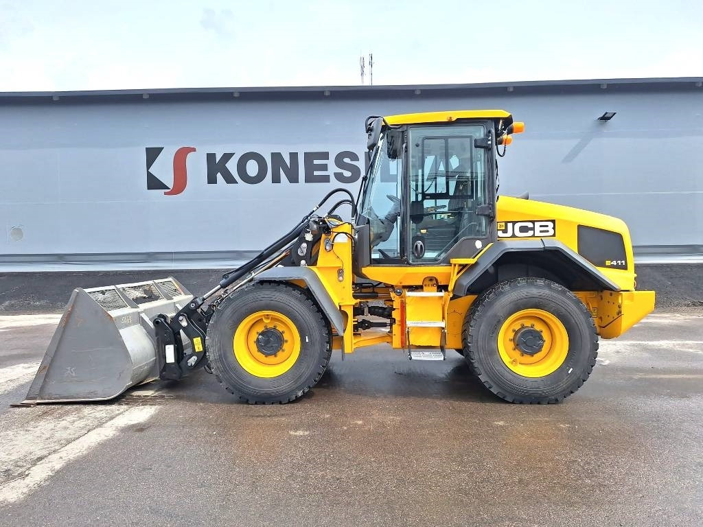 JCB MYYTY! SOLD! 411HT T4F HYVÄT RENKAAT YM. - Hjullaster: bilde 1 JCB MYYTY! SOLD! 411HT T4F HYVÄT RENKAAT YM. - Hjullaster: bilde 1
