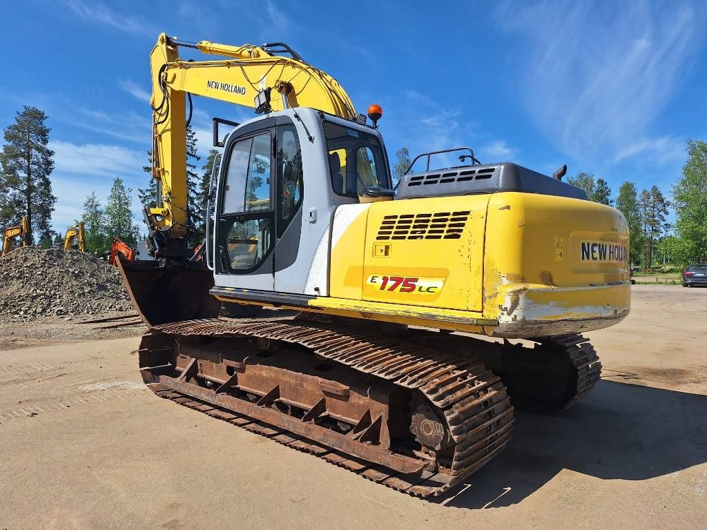 New Holland E175LC KALLISTAJALLA - Beltegraver: bilde 2 New Holland E175LC KALLISTAJALLA - Beltegraver: bilde 2