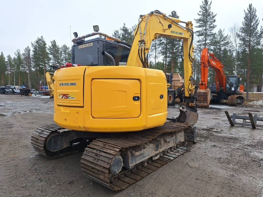 New Holland MYYTY! SOLD! E75CSR PYÖRITTÄJÄ - Minigraver: bilde 3 New Holland MYYTY! SOLD! E75CSR PYÖRITTÄJÄ - Minigraver: bilde 3