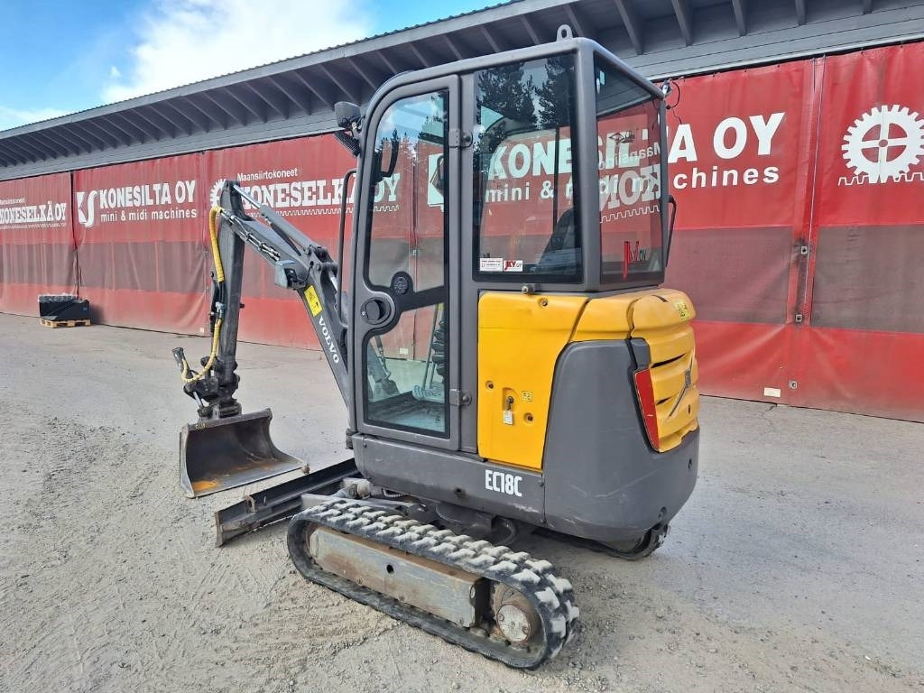 Volvo MYYTY! SOLD! EC18C KALLISTAJALLA - Minigraver: bilde 2 Volvo MYYTY! SOLD! EC18C KALLISTAJALLA - Minigraver: bilde 2