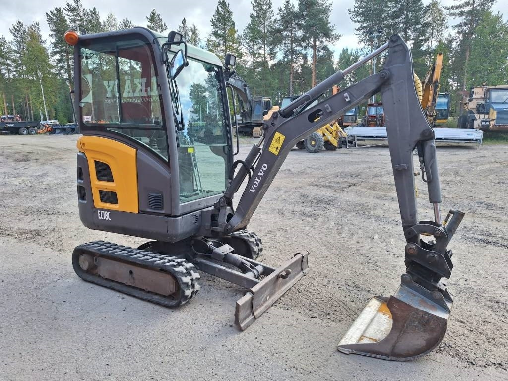 Volvo MYYTY! SOLD! EC18C KALLISTAJALLA - Minigraver: bilde 5 Volvo MYYTY! SOLD! EC18C KALLISTAJALLA - Minigraver: bilde 5