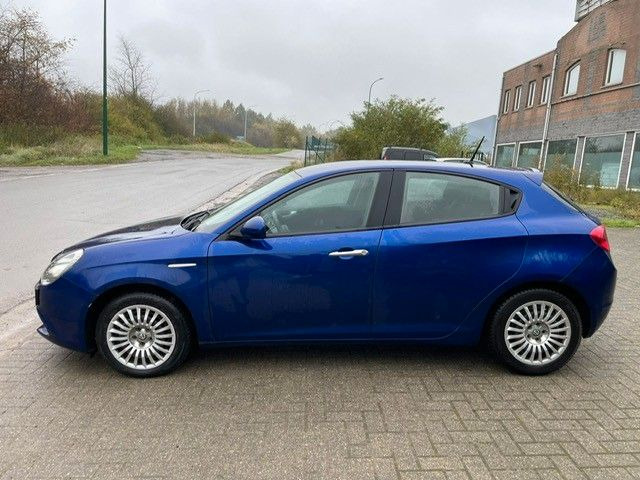 Alfa Romeo Giulietta Basis. Klima. Navi. Tempomat. - Stasjonsvogn: bilde 2 Alfa Romeo Giulietta Basis. Klima. Navi. Tempomat. - Stasjonsvogn: bilde 2