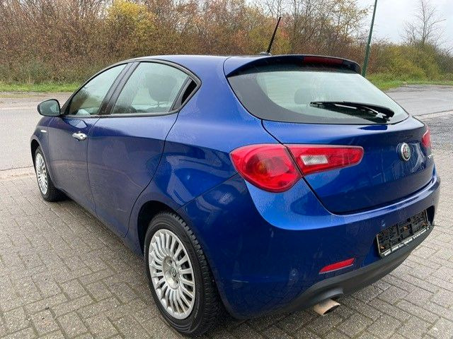 Alfa Romeo Giulietta Basis. Klima. Navi. Tempomat. - Stasjonsvogn: bilde 3 Alfa Romeo Giulietta Basis. Klima. Navi. Tempomat. - Stasjonsvogn: bilde 3
