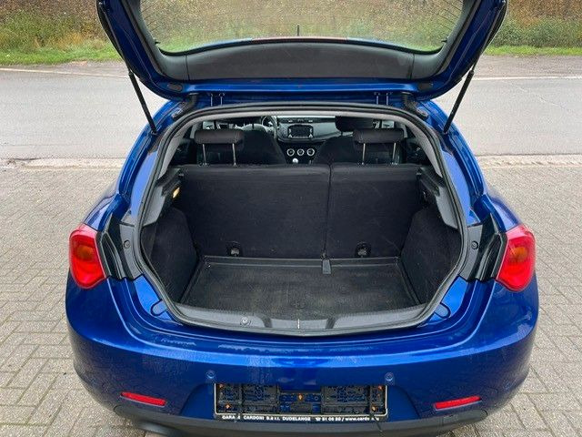 Alfa Romeo Giulietta Basis. Klima. Navi. Tempomat. - Stasjonsvogn: bilde 5 Alfa Romeo Giulietta Basis. Klima. Navi. Tempomat. - Stasjonsvogn: bilde 5