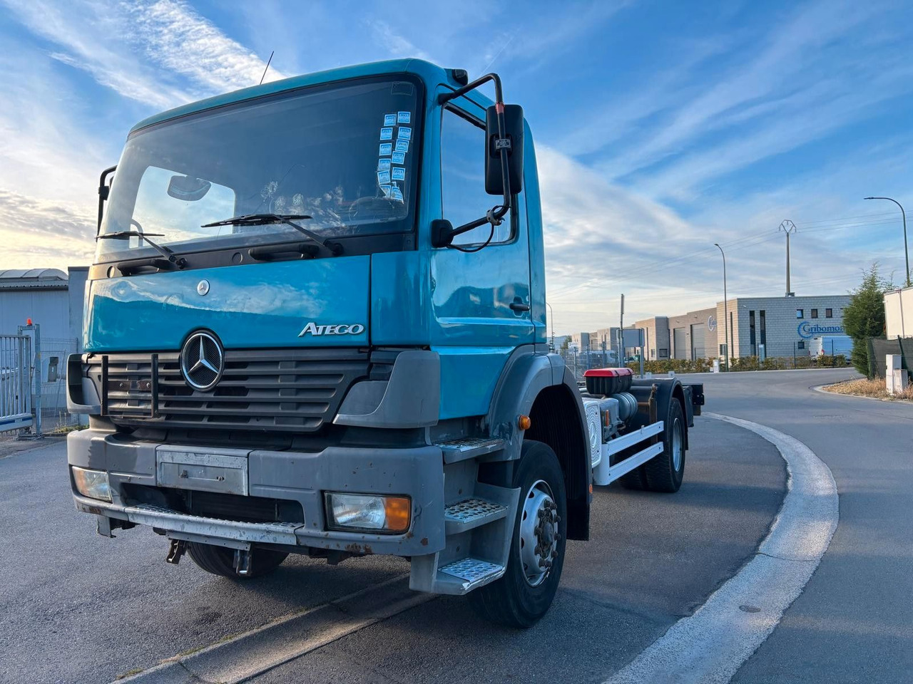 Mercedes-Benz Atego 1823. 6 Zylinder. - Chassis lastebil: bilde 1 Mercedes-Benz Atego 1823. 6 Zylinder. - Chassis lastebil: bilde 1
