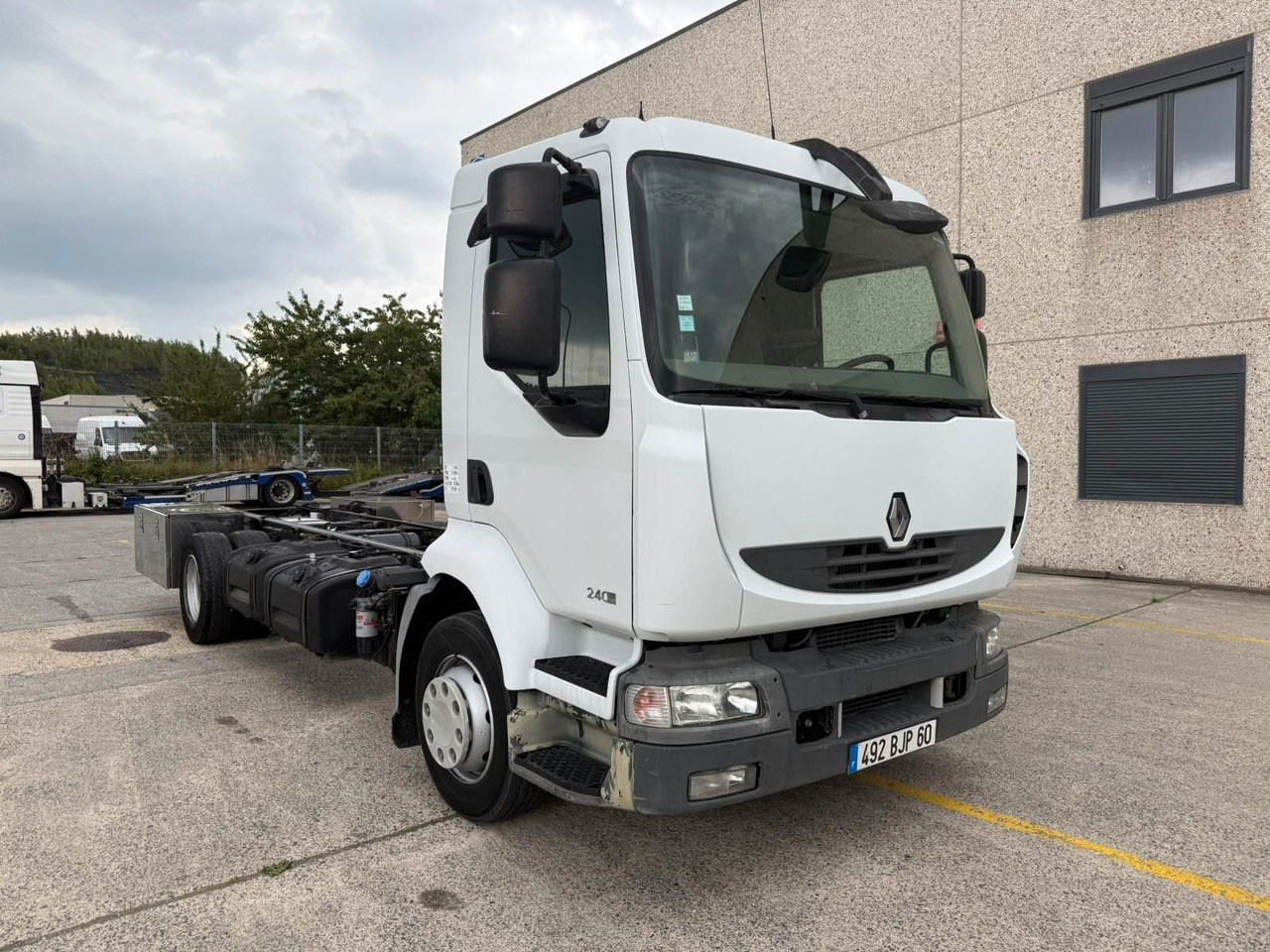 Renault Midlum 240dXi. Klima. 225.000km. - Chassis lastebil: bilde 1 Renault Midlum 240dXi. Klima. 225.000km. - Chassis lastebil: bilde 1