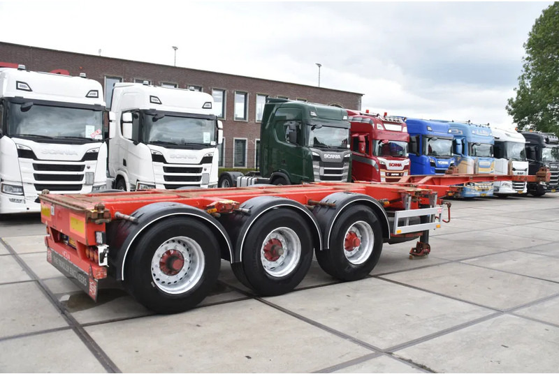 Pacton T3-010 - BPW AXLES - DRUM BRAKES - 2 LIFT AXLES - 2 x EXTENDABLE - - Container-transport/ Vekselflak semitrailer: bilde 2 Pacton T3-010 - BPW AXLES - DRUM BRAKES - 2 LIFT AXLES - 2 x EXTENDABLE - - Container-transport/ Vekselflak semitrailer: bilde 2