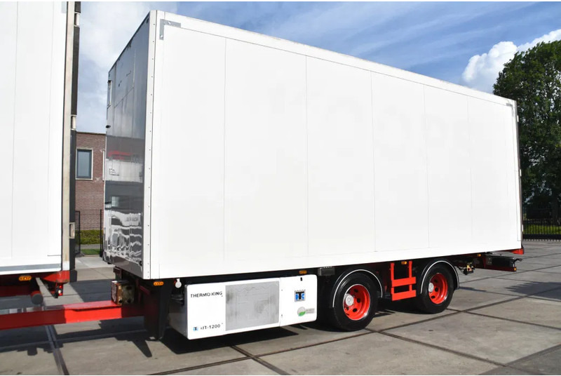 Scania S520 V8 NGS 6x2*4NB + SCHMITZ ZKO 20 - THERMO KING - RETARDER - FULL AIR - WHEELBASE: 515 CM - TOP CONDITION - - Lastebil med kjøl: bilde 3 Scania S520 V8 NGS 6x2*4NB + SCHMITZ ZKO 20 - THERMO KING - RETARDER - FULL AIR - WHEELBASE: 515 CM - TOP CONDITION - - Lastebil med kjøl: bilde 3