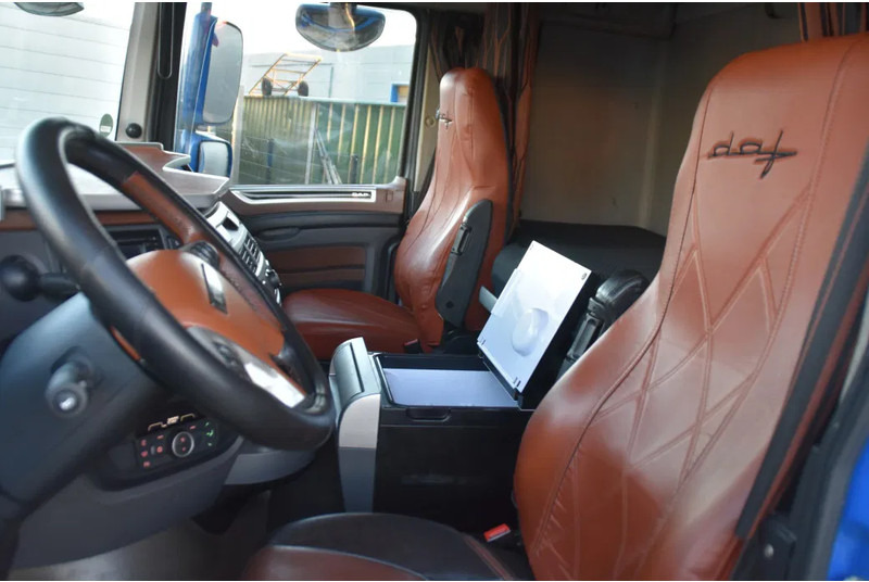 DAF XF 530 SSC 4x2 - RETARDER - PARK. AIRCO - 2 x FUEL TANKS - ALCOA'S - LED - TOP CONDITION - - Trekkvogn: bilde 5 DAF XF 530 SSC 4x2 - RETARDER - PARK. AIRCO - 2 x FUEL TANKS - ALCOA'S - LED - TOP CONDITION - - Trekkvogn: bilde 5