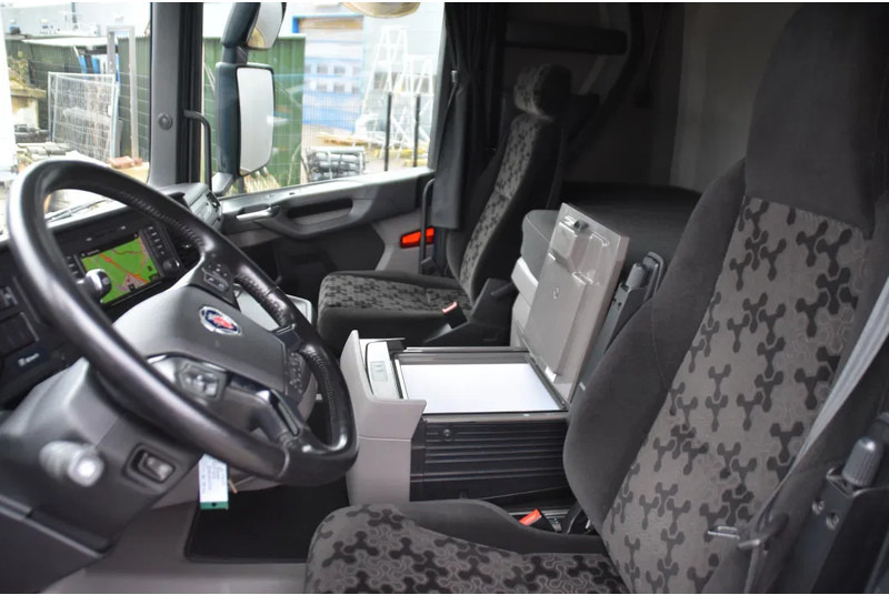 Scania R460 NGS 4x2 - SUPER - RETARDER - 325 TKM - PARK. AIRCO - ACC - NAVI - 2 x FUEL TANKS - TOP CONDITION - - Trekkvogn: bilde 5 Scania R460 NGS 4x2 - SUPER - RETARDER - 325 TKM - PARK. AIRCO - ACC - NAVI - 2 x FUEL TANKS - TOP CONDITION - - Trekkvogn: bilde 5