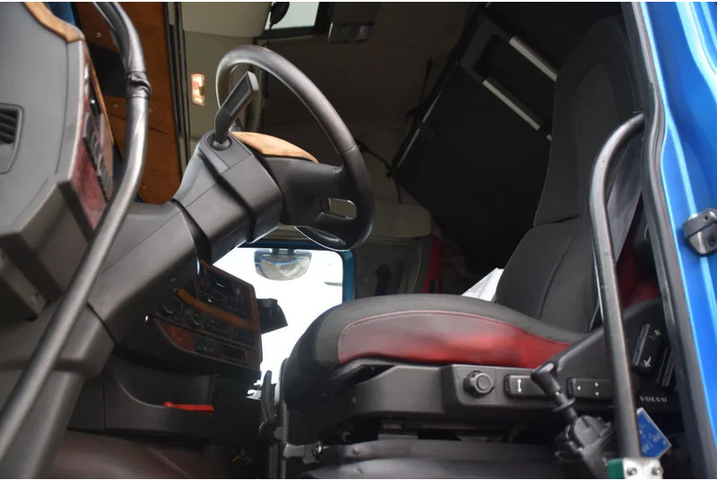 Volvo FH 540 Globe 6x2/4 - 633 TKM - HYDRAULICS - PTO - 2 BEDS - XENON - GOOD CONDITION - - Trekkvogn: bilde 4 Volvo FH 540 Globe 6x2/4 - 633 TKM - HYDRAULICS - PTO - 2 BEDS - XENON - GOOD CONDITION - - Trekkvogn: bilde 4