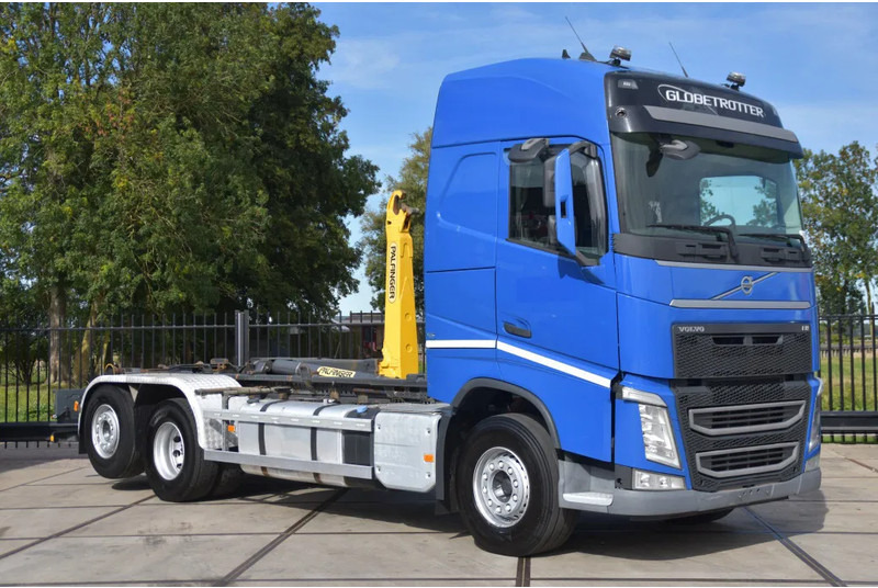 Volvo FH 460 6x2*4 - PALFINGER HOOKLIFT - 841 TKM - PARK. AIRCO - WHEELBASE: 480 CM - PTO - TOP CONDITION - - Krokbil: bilde 2 Volvo FH 460 6x2*4 - PALFINGER HOOKLIFT - 841 TKM - PARK. AIRCO - WHEELBASE: 480 CM - PTO - TOP CONDITION - - Krokbil: bilde 2