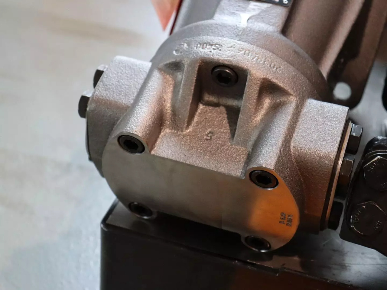 REXROTH A2FM107/61W-VAB020 - Hydraulisk motor for Bygg og anlegg: bilde 3 REXROTH A2FM107/61W-VAB020 - Hydraulisk motor for Bygg og anlegg: bilde 3