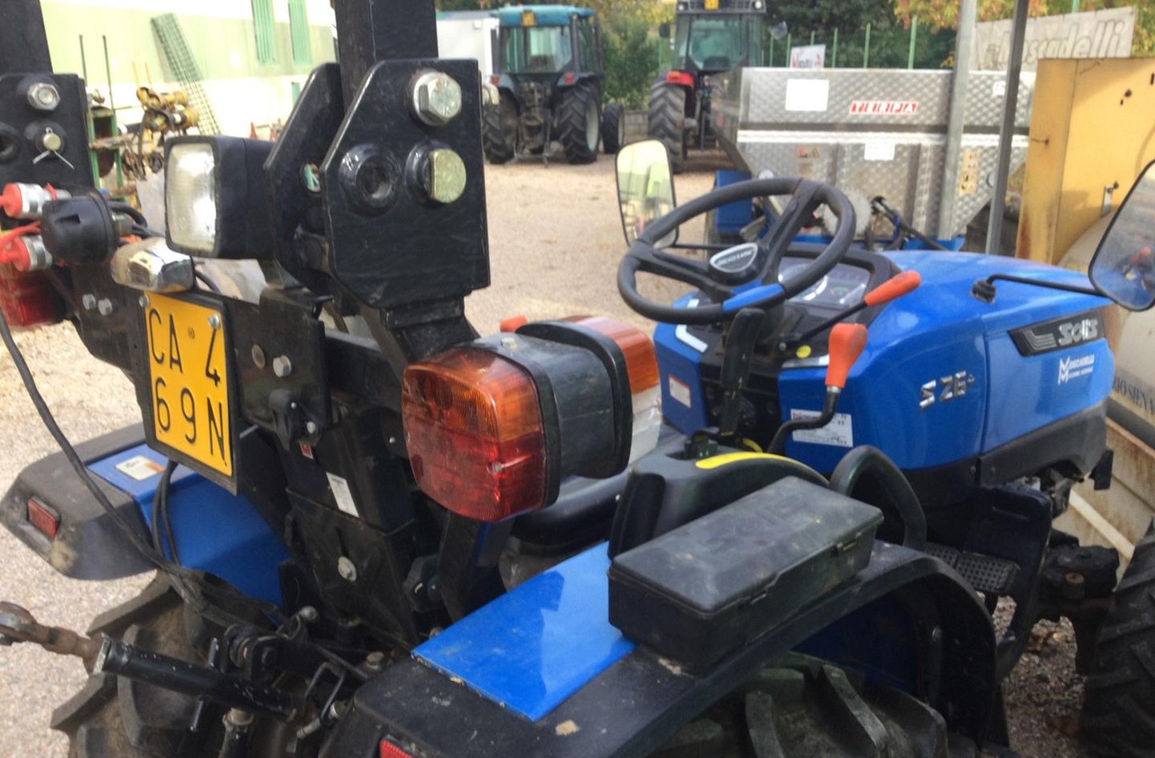 Solis 26 - Traktor: bilde 4 Solis 26 - Traktor: bilde 4