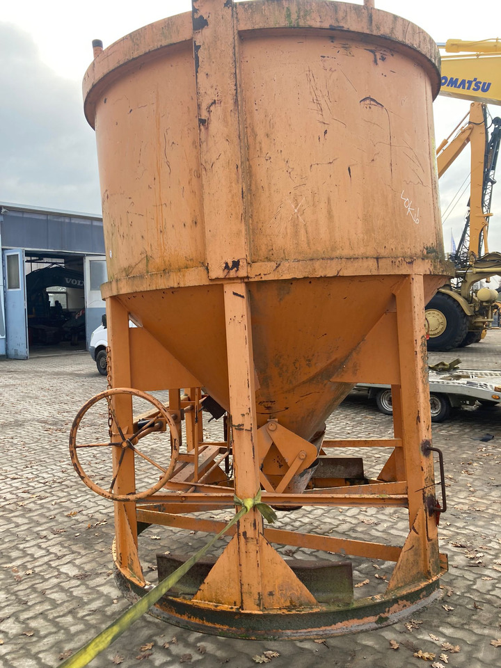 Eichinger concrete silo 1016H.22 - Sementsilo: bilde 1 Eichinger concrete silo 1016H.22 - Sementsilo: bilde 1