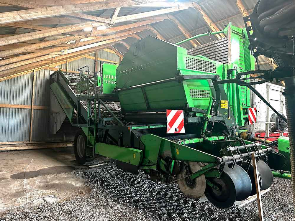 AVR SPIRIT 8200 - Tresker: bilde 1 AVR SPIRIT 8200 - Tresker: bilde 1