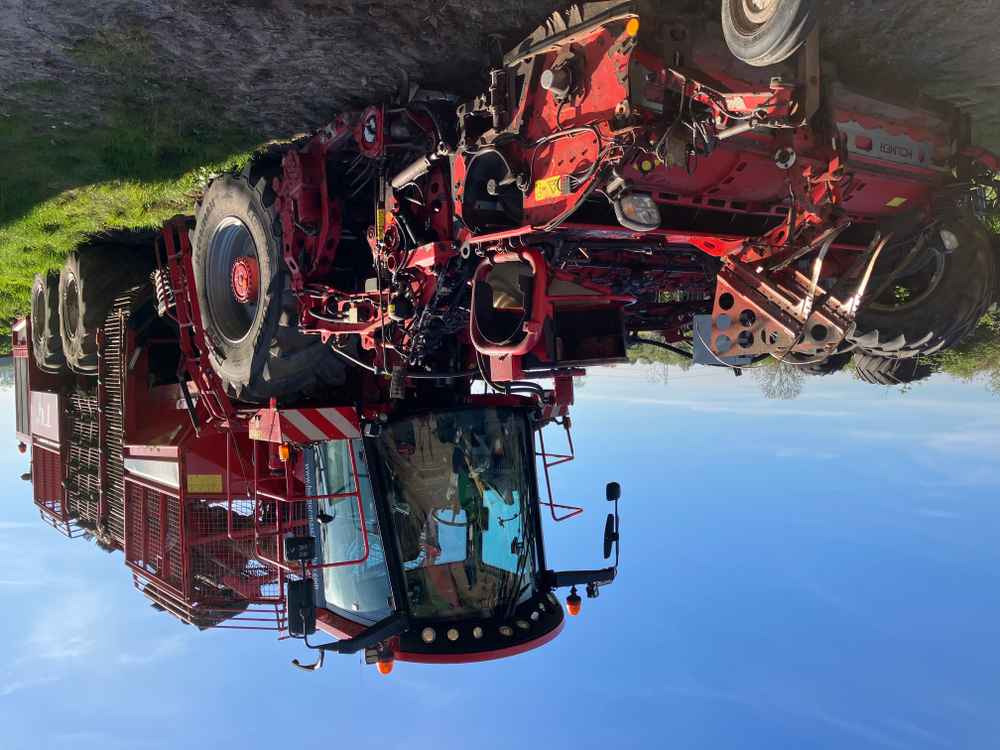 Holmer Holmer T4-40 Self-Propelled Sugarbeet Harvester - Jordforbedring maskin: bilde 1 Holmer Holmer T4-40 Self-Propelled Sugarbeet Harvester - Jordforbedring maskin: bilde 1