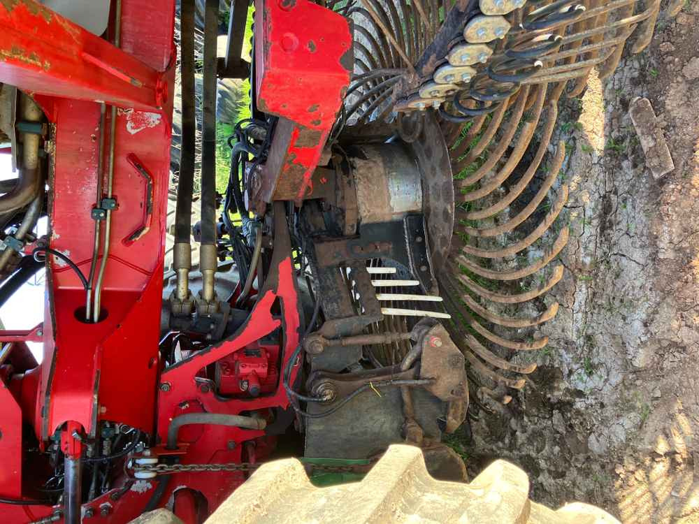 Holmer Holmer T4-40 Self-Propelled Sugarbeet Harvester - Jordforbedring maskin: bilde 2 Holmer Holmer T4-40 Self-Propelled Sugarbeet Harvester - Jordforbedring maskin: bilde 2