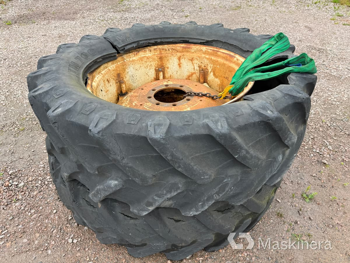 2 st entreprenaddäck på fälg 480/70R38 (rep.objekt) - Komplett hjul: bilde 1 2 st entreprenaddäck på fälg 480/70R38 (rep.objekt) - Komplett hjul: bilde 1