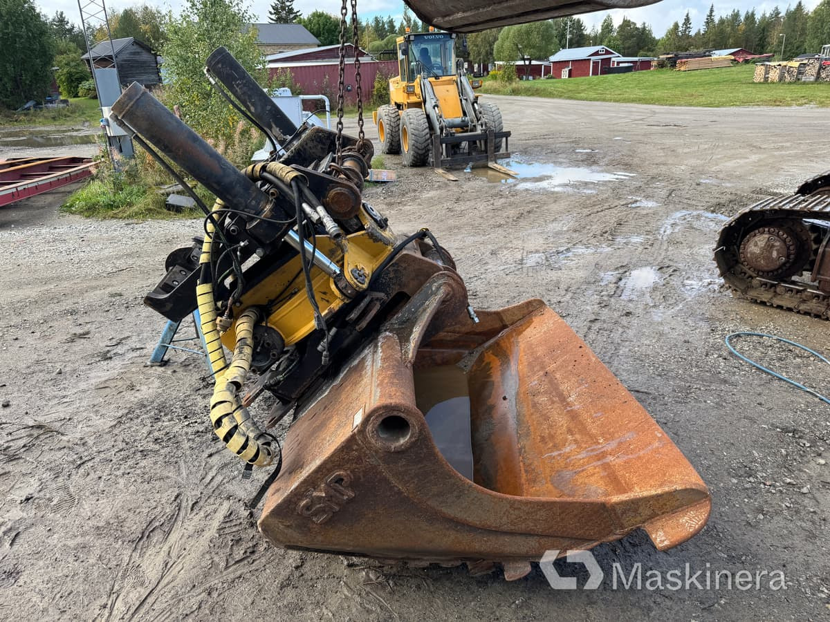 Engcon EC3027GR9 Tiltrotator Engcon med planeringsskopa B27-fäste - Gravemaskinskuffe: bilde 2 Engcon EC3027GR9 Tiltrotator Engcon med planeringsskopa B27-fäste - Gravemaskinskuffe: bilde 2