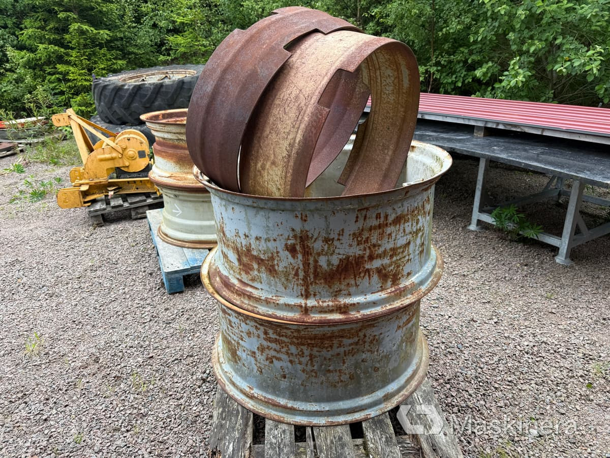 Fäjgbanor med distanser 15 x 38 - Felg: bilde 4 Fäjgbanor med distanser 15 x 38 - Felg: bilde 4