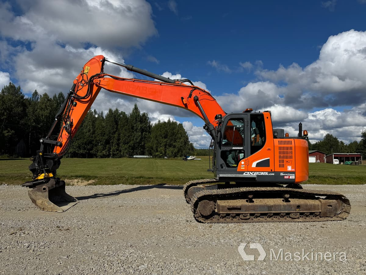 Grävmaskin Doosan DX235LCR-5 - Beltegraver: bilde 2 Grävmaskin Doosan DX235LCR-5 - Beltegraver: bilde 2