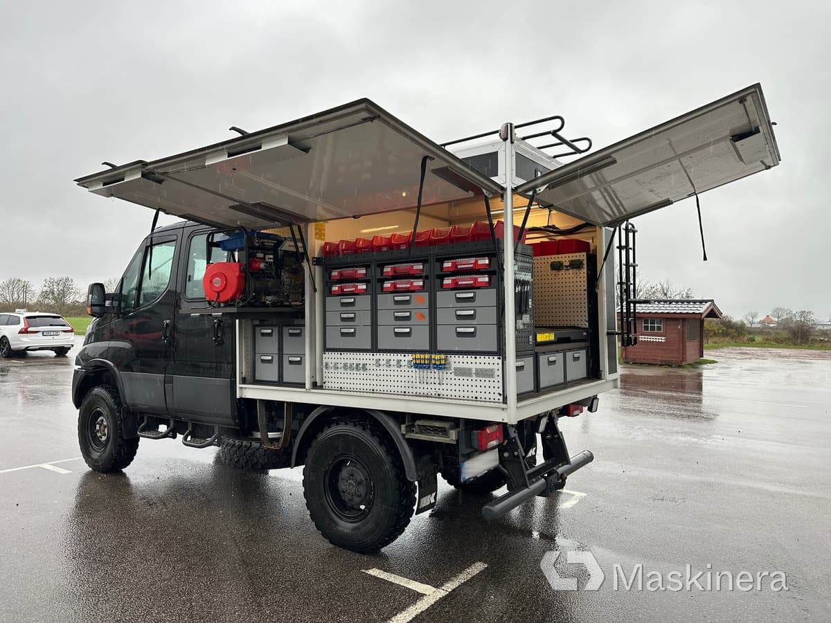 Iveco Daily 55-180 4x4 3.0 Arbetsbil Iveco Daily 4x4 3.0 - Kassebil: bilde 3 Iveco Daily 55-180 4x4 3.0 Arbetsbil Iveco Daily 4x4 3.0 - Kassebil: bilde 3