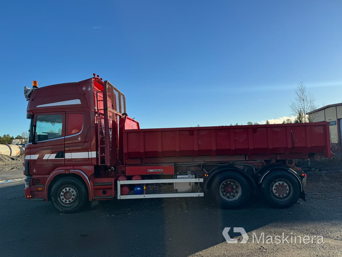 Lastväxlare Scania R144 6X2 med tre flak - Krokbil: bilde 2 Lastväxlare Scania R144 6X2 med tre flak - Krokbil: bilde 2