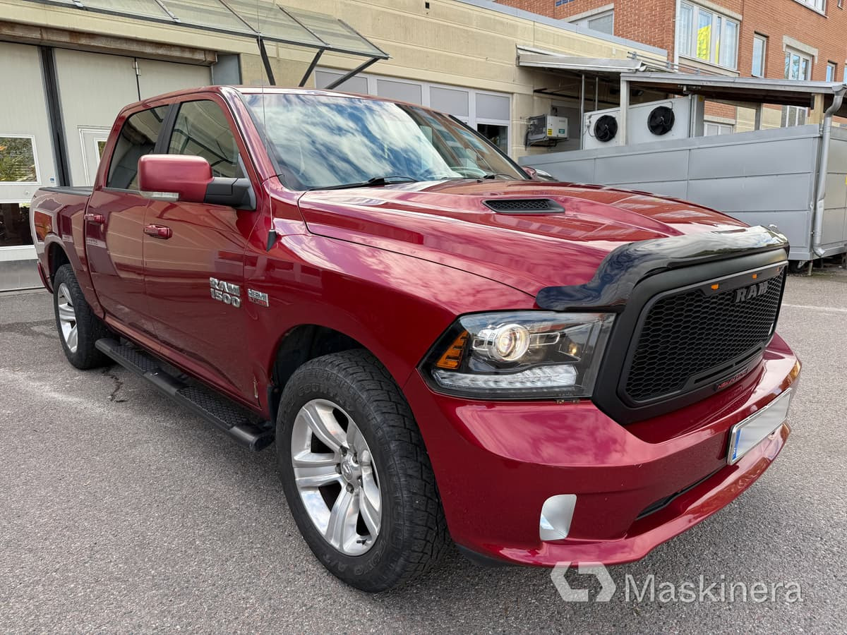 Pickup Dodge Ram 1500 Crew Cab 5.7L V8 HEMI - Små varebil: bilde 3 Pickup Dodge Ram 1500 Crew Cab 5.7L V8 HEMI - Små varebil: bilde 3