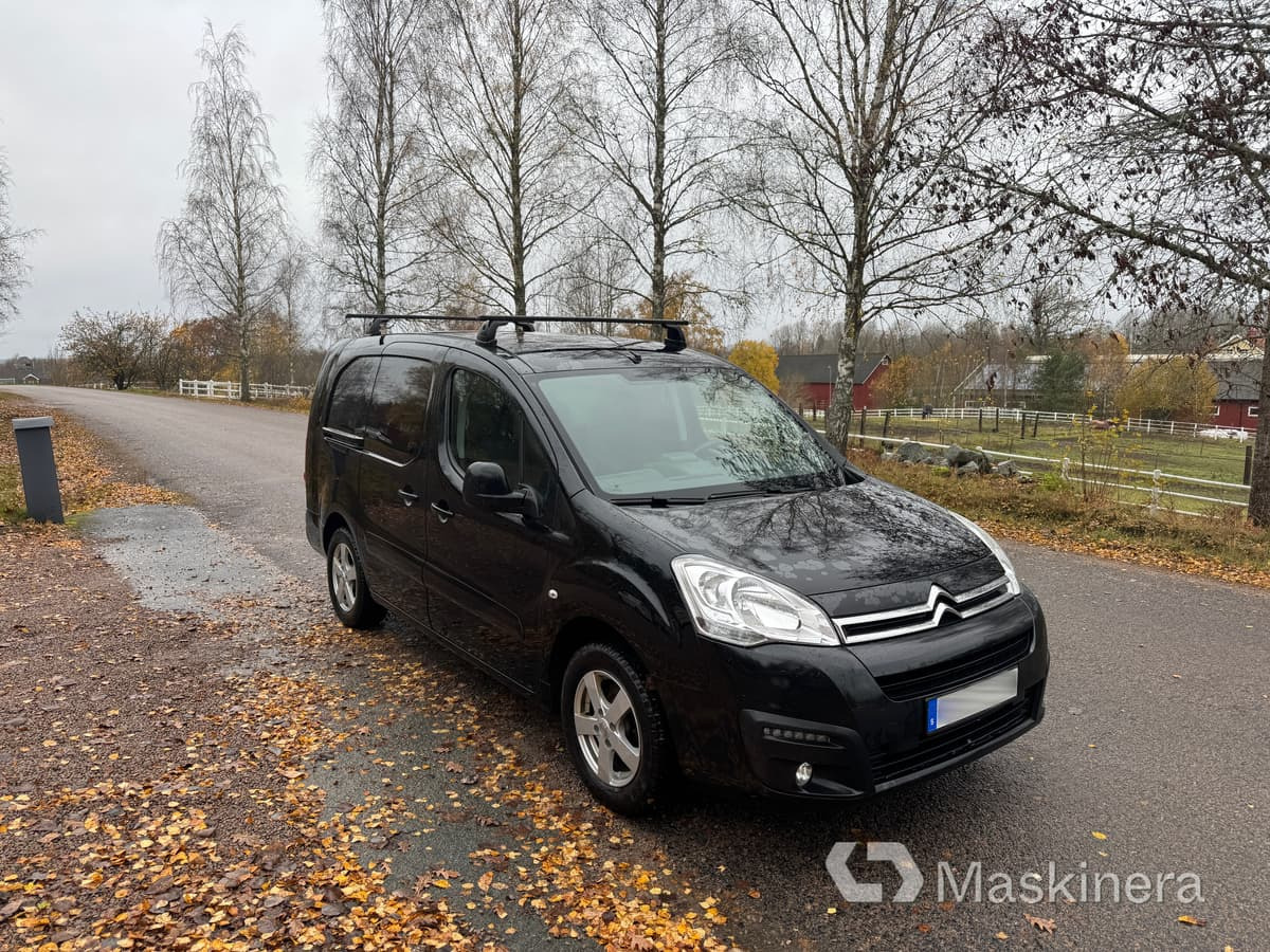 Skåpbil Citroen Berlingo - Små varebil: bilde 3 Skåpbil Citroen Berlingo - Små varebil: bilde 3