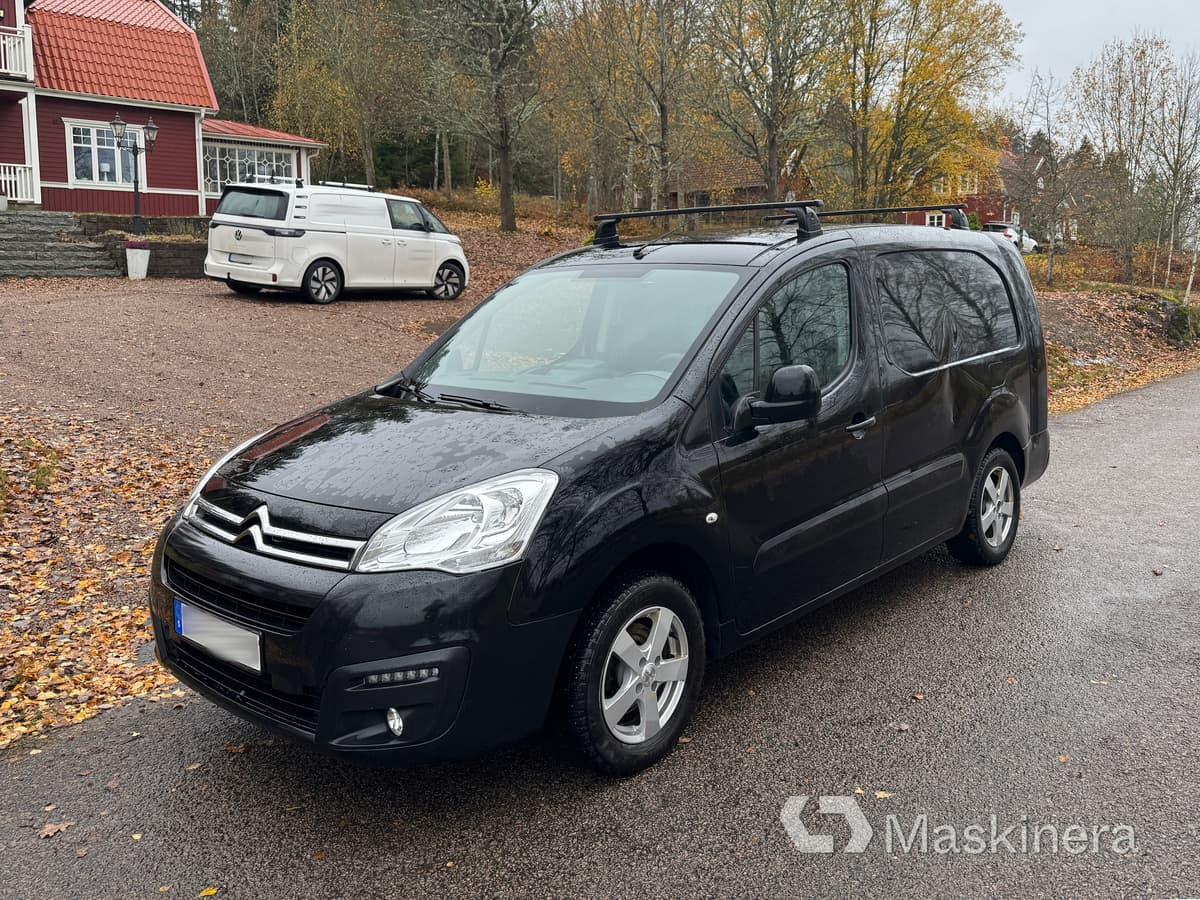 Skåpbil Citroen Berlingo - Små varebil: bilde 1 Skåpbil Citroen Berlingo - Små varebil: bilde 1