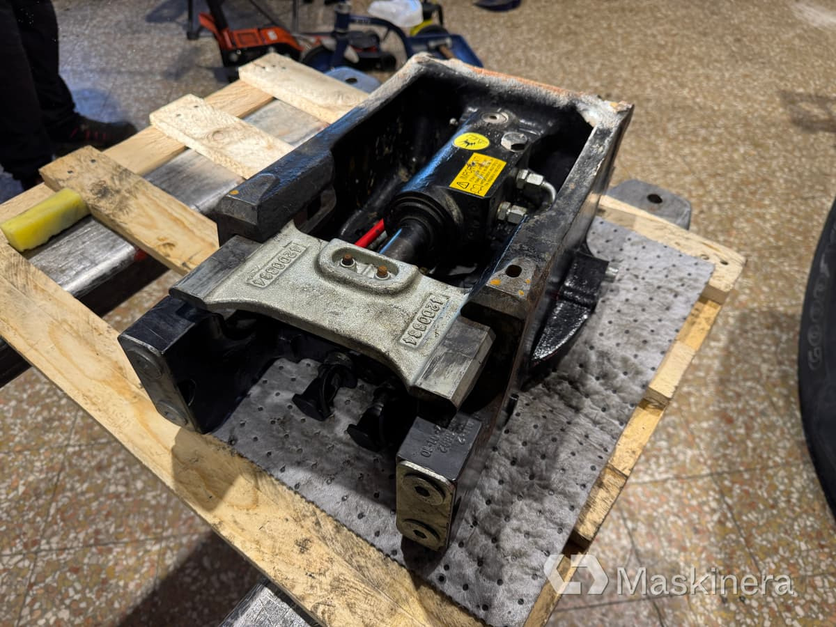 Underdel / redskapsfäste till Rototilt R3, S50 - Utstyr for Bygg og anlegg: bilde 5 Underdel / redskapsfäste till Rototilt R3, S50 - Utstyr for Bygg og anlegg: bilde 5