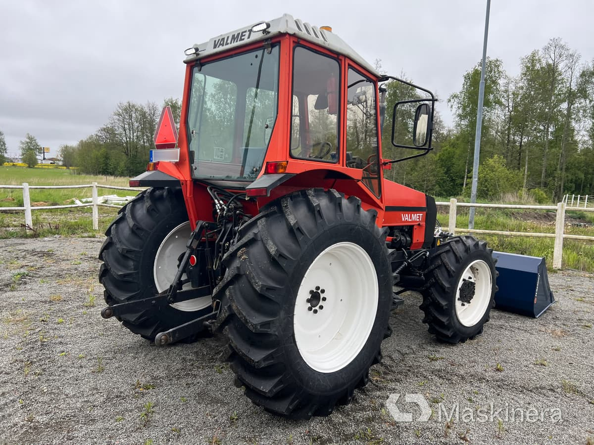 Valmet 604-4 Traktor Valmet 604-4 - Traktor: bilde 5 Valmet 604-4 Traktor Valmet 604-4 - Traktor: bilde 5