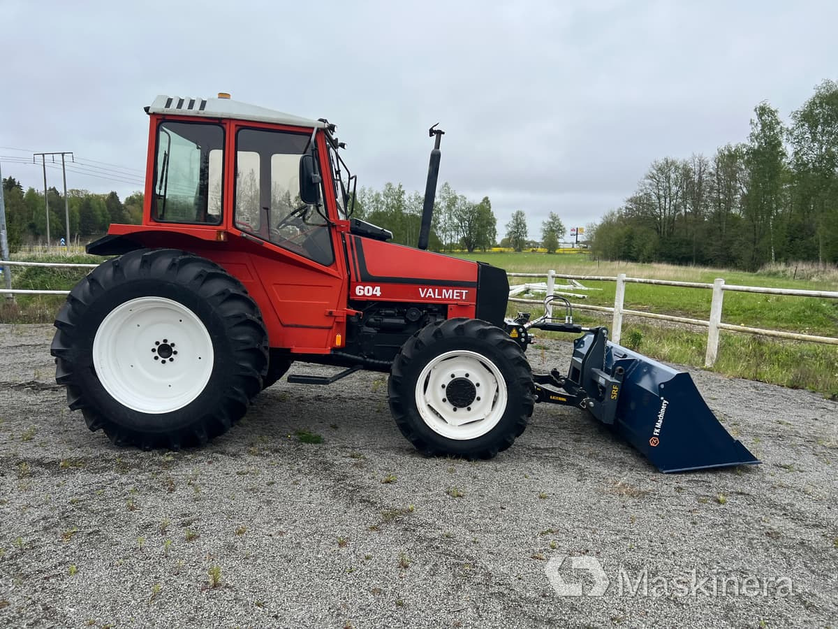 Valmet 604-4 Traktor Valmet 604-4 - Traktor: bilde 4 Valmet 604-4 Traktor Valmet 604-4 - Traktor: bilde 4