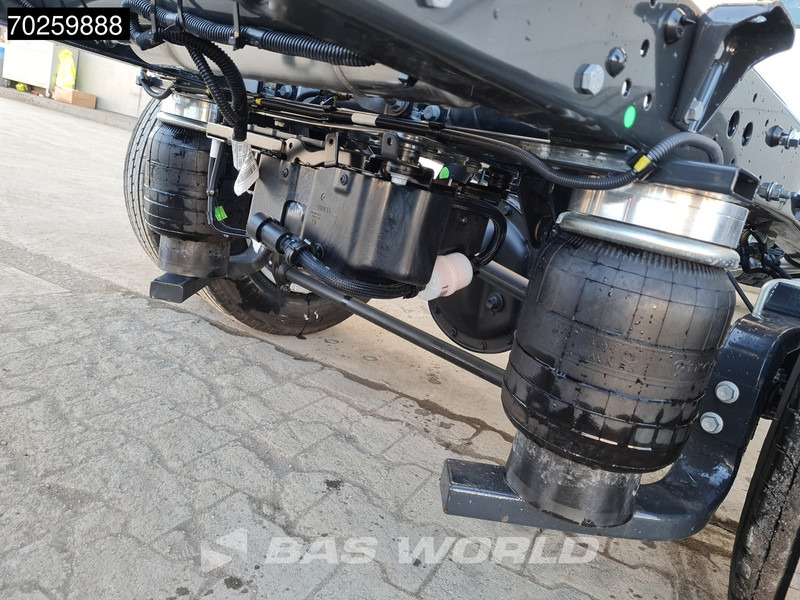 Iveco Daily 35C18 3.0L Automaat Luchtvering Laadklep Zijdeur Dubbellucht Bakwagen 180PK LED Airco Cruise Camera Lat om Lat D'Hollandia Euro6 - Varebil med skap: bilde 5 Iveco Daily 35C18 3.0L Automaat Luchtvering Laadklep Zijdeur Dubbellucht Bakwagen 180PK LED Airco Cruise Camera Lat om Lat D'Hollandia Euro6 - Varebil med skap: bilde 5