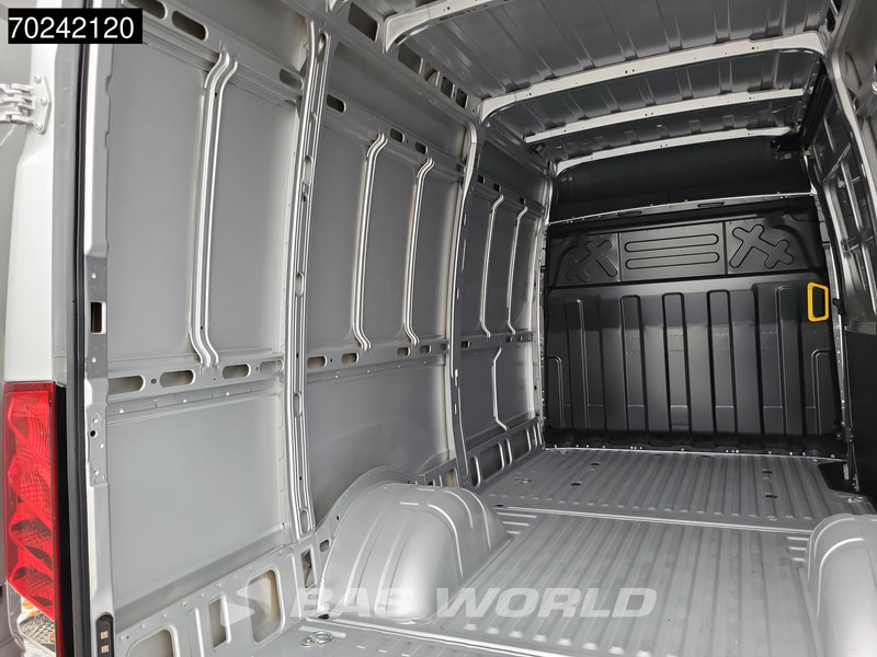Leie Iveco Daily 35C21 3.0L Automaat 210PK L2H2 Dubbellucht 3,5t Trekgewicht ACC Navi LED Airco Camera Euro6 L2 12m3 Airco Iveco Daily 35C21 3.0L Automaat 210PK L2H2 Dubbellucht 3,5t Trekgewicht ACC Navi LED Airco Camera Euro6 L2 12m3 Airco: bilde 8