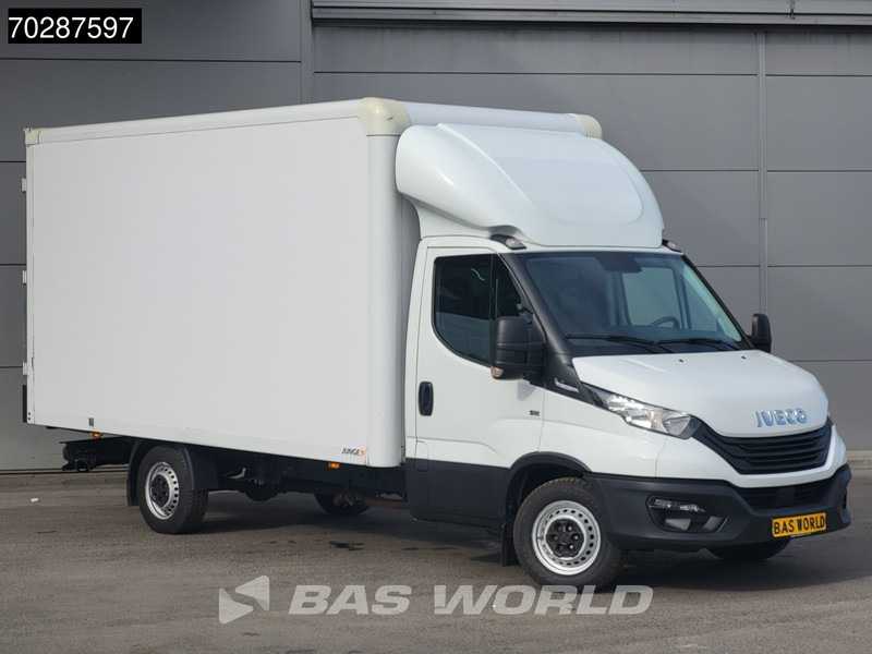 Iveco Daily 35S16 Automaat Bakwagen Achterdeuren Airco Camera Euro6 Meubelbak Koffer 21m3 Airco - Varebil med skap: bilde 5 Iveco Daily 35S16 Automaat Bakwagen Achterdeuren Airco Camera Euro6 Meubelbak Koffer 21m3 Airco - Varebil med skap: bilde 5