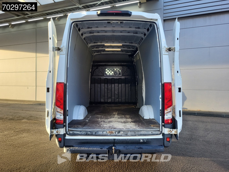 Iveco Daily 35S18 3.0L Automaat 3,5t Trekhaak 180PK L2H2 Airco Cruise Camera Euro6 L2 Airco Trekhaak Cruise control - Kassebil: bilde 3 Iveco Daily 35S18 3.0L Automaat 3,5t Trekhaak 180PK L2H2 Airco Cruise Camera Euro6 L2 Airco Trekhaak Cruise control - Kassebil: bilde 3