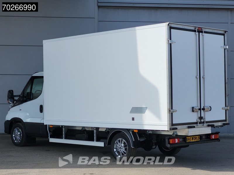 Iveco Daily 35S18 3.0L Koelwagen Achterdeuren Vriezer Thermoking V-200 MAX 220V stekker -18 LED Navi Airco ACC Koel Koeler Kühler Kühlwagen - Kjølebil: bilde 2 Iveco Daily 35S18 3.0L Koelwagen Achterdeuren Vriezer Thermoking V-200 MAX 220V stekker -18 LED Navi Airco ACC Koel Koeler Kühler Kühlwagen - Kjølebil: bilde 2