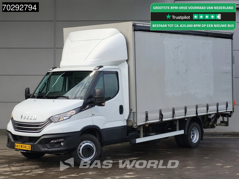 Iveco Daily 60C18 3.0L Automaat Laadklep 180PK Schuifzeilen Zeilen Airco Cruise D'Hollandia Euro6 Schuifzeil Koffer Gesloten laadbak Airco C - Varebil med kapell: bilde 1 Iveco Daily 60C18 3.0L Automaat Laadklep 180PK Schuifzeilen Zeilen Airco Cruise D'Hollandia Euro6 Schuifzeil Koffer Gesloten laadbak Airco C - Varebil med kapell: bilde 1