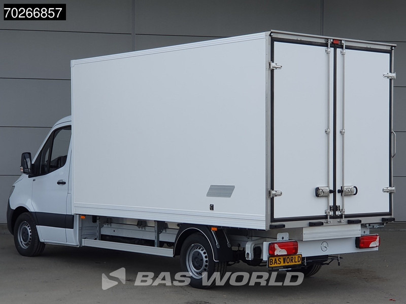 Mercedes-Benz Sprinter 315 CDI Koelwagen Achterdeuren Thermo King C-250 Airco MBUX Koel Koeler Kühl Kühler Kühlwagen Kühlkoffer 17m3 Airco Cruise contr - Kjølebil: bilde 2 Mercedes-Benz Sprinter 315 CDI Koelwagen Achterdeuren Thermo King C-250 Airco MBUX Koel Koeler Kühl Kühler Kühlwagen Kühlkoffer 17m3 Airco Cruise contr - Kjølebil: bilde 2