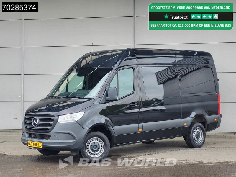 Mercedes-Benz Sprinter 317 CDI Automaat 3,5t Trekhaak L2H2 170PK Airco Camera MBUX Euro6 L2 12m3 Airco Trekhaak - Kassebil: bilde 1 Mercedes-Benz Sprinter 317 CDI Automaat 3,5t Trekhaak L2H2 170PK Airco Camera MBUX Euro6 L2 12m3 Airco Trekhaak - Kassebil: bilde 1