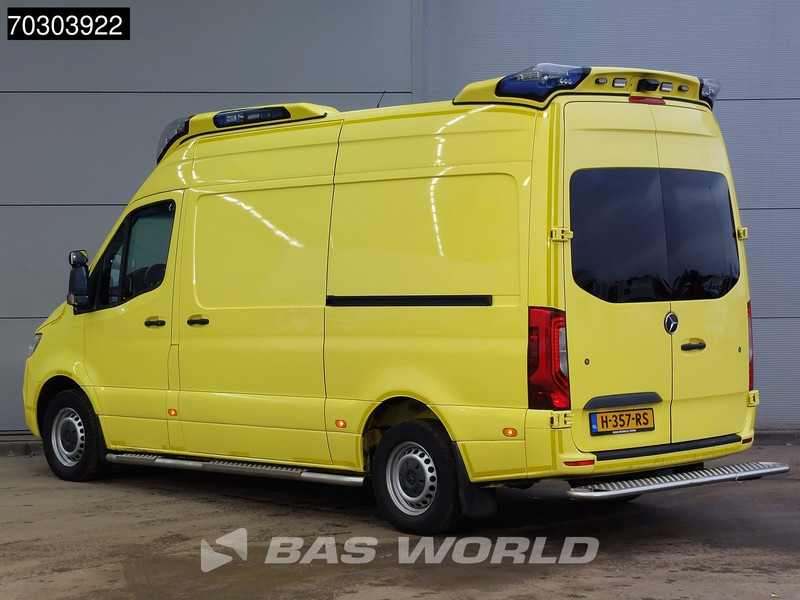 Mercedes-Benz Sprinter 319 CDI 3.0L V6 Ambulance 190PK L2H2 LED Airco Cruise Camera MBUX CarPlay Euro6 Krankenwagen Rettungswagen L2 8m3 Airco Cruise c - Ambulanse: bilde 2 Mercedes-Benz Sprinter 319 CDI 3.0L V6 Ambulance 190PK L2H2 LED Airco Cruise Camera MBUX CarPlay Euro6 Krankenwagen Rettungswagen L2 8m3 Airco Cruise c - Ambulanse: bilde 2
