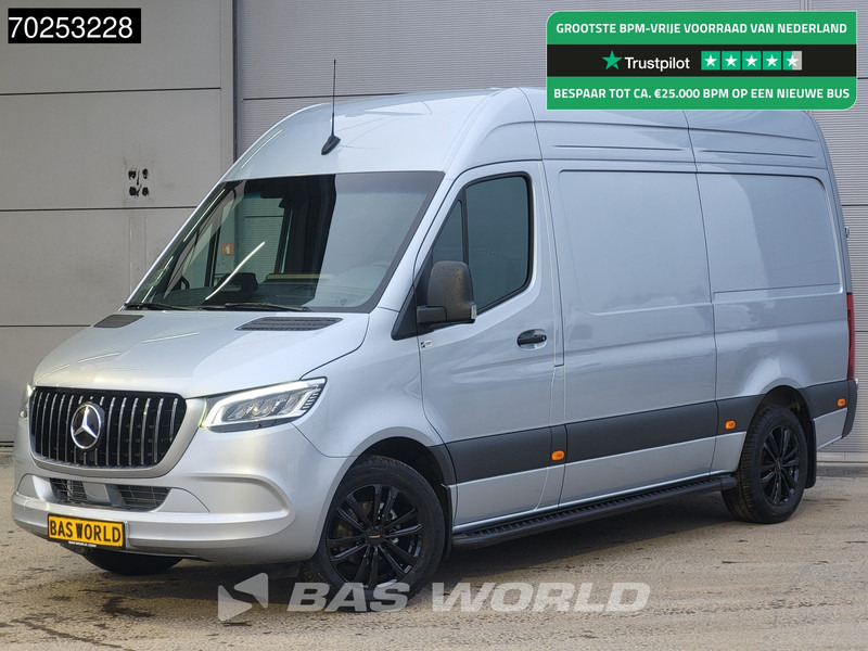 Mercedes-Benz Sprinter 319 CDI Automaat L2H2 AMG Black Edition LED 18'' MBUX Camera 11m3 Airco Cruise control - Kassebil: bilde 1 Mercedes-Benz Sprinter 319 CDI Automaat L2H2 AMG Black Edition LED 18'' MBUX Camera 11m3 Airco Cruise control - Kassebil: bilde 1